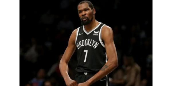 Durant fuera de competición por el título goleador